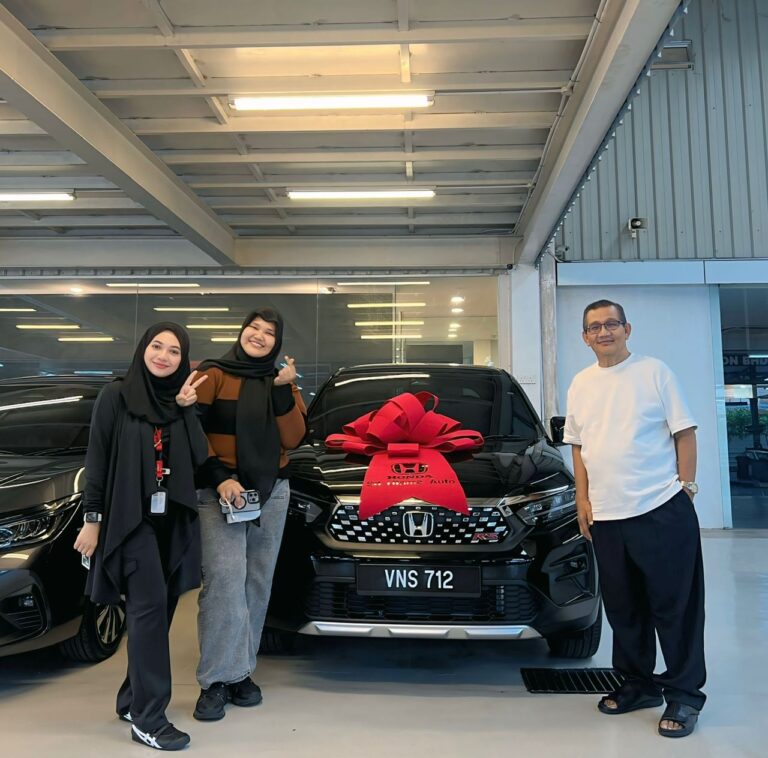 Honda happy customer delivery